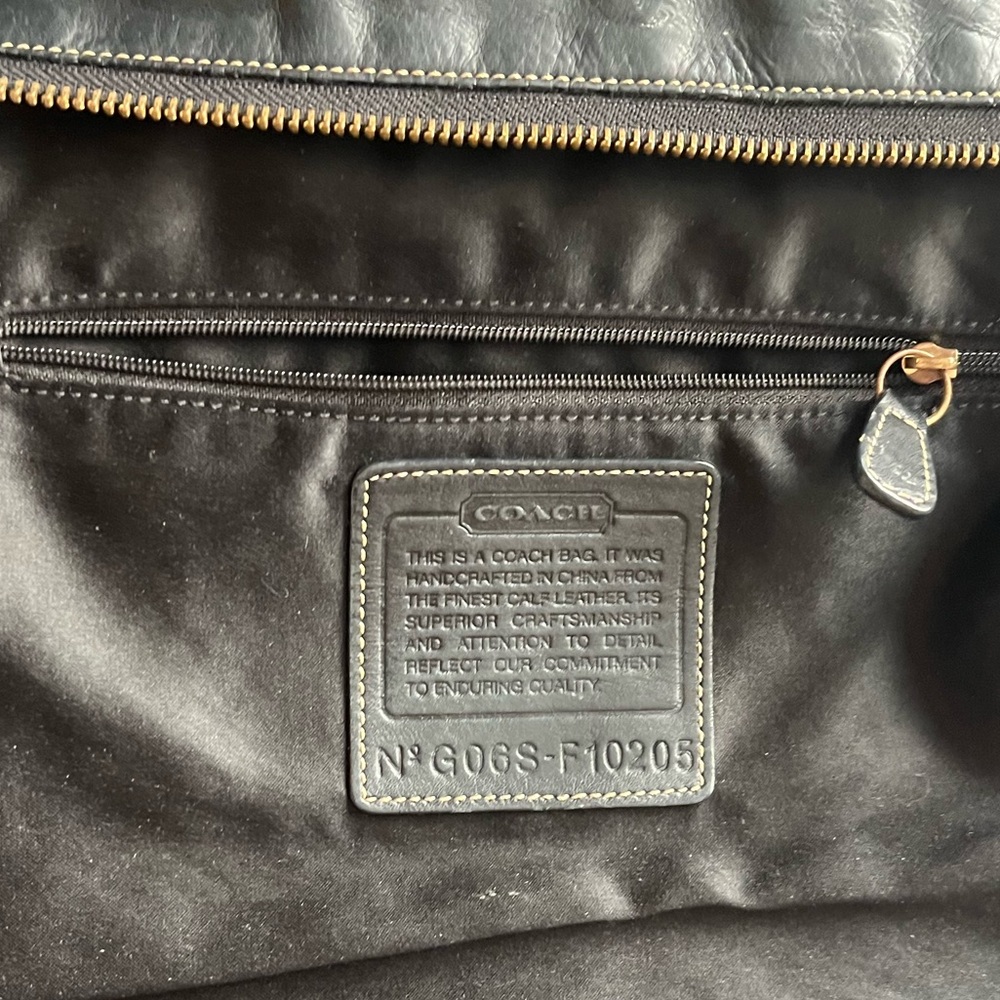 Coach Hampton Black Leather Shoulder Bag - Picture 9 of 10